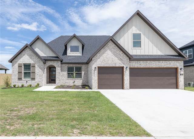 Property at 1214 Carrara St, Tontitown, AR 72762, 4 beds, 3 baths