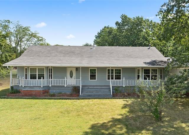 Property at 18582 Highway 127, Garfield, AR 72732, 4 beds, 3 baths
