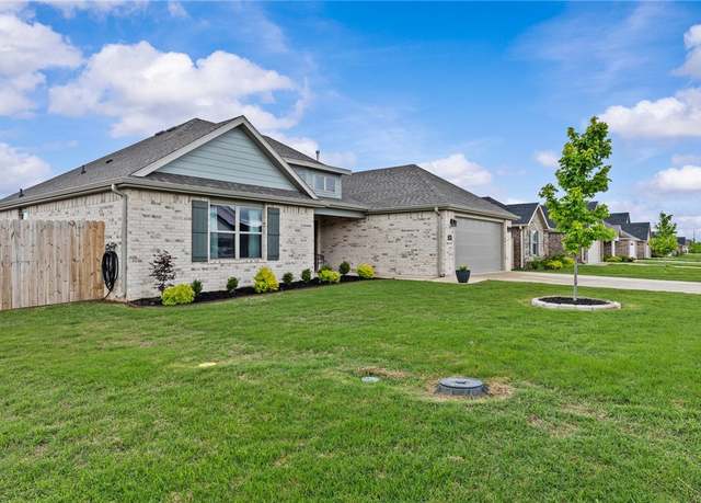 Property at 888 Sugar Pne, Tontitown, AR 72762, 3 beds, 2 baths