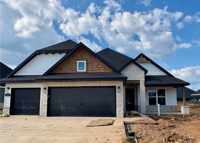 Property at 1240 Red Maple St, Centerton, AR 72719, 4 beds, 3.5 baths