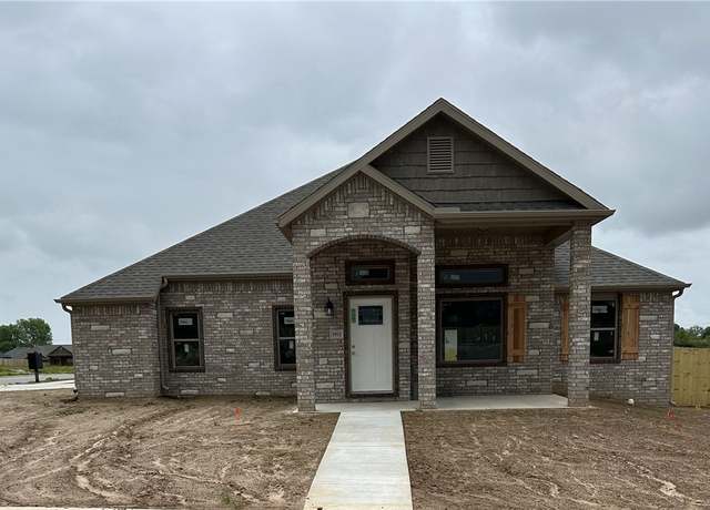 Property at 1912 Hale Ln, Pea Ridge, AR 72751, 3 beds, 2 baths