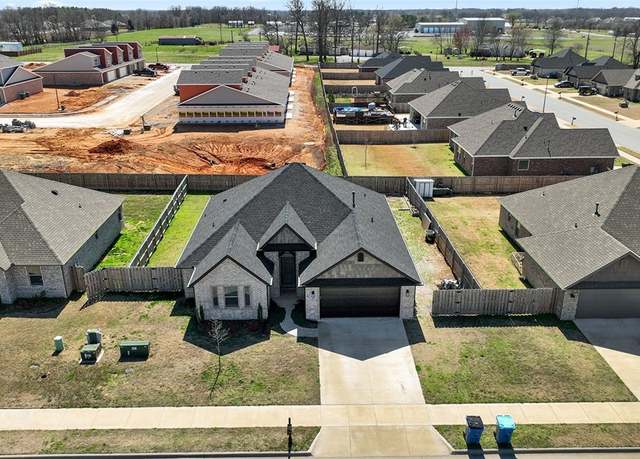 Property at 1937 Seabolt St, Pea Ridge, AR 72751, 3 beds, 2 baths