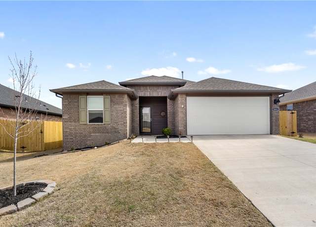 Property at 5551 Southwood Ave, Springdale, AR 72764, 3 beds, 2 baths