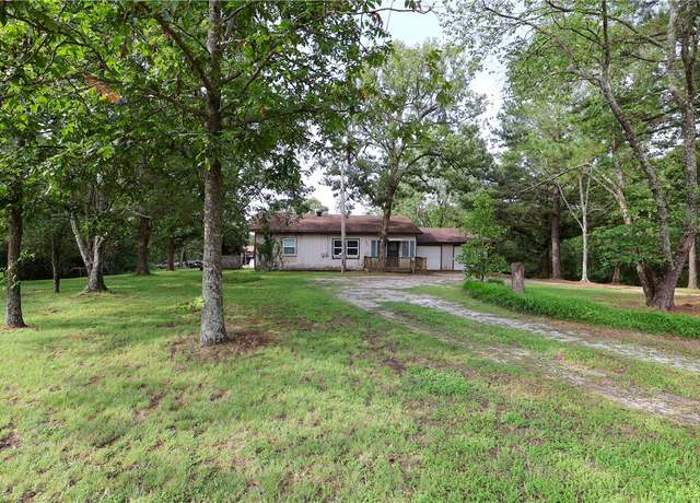 Property at 4401 SE Walnut Grove Ln, Colcord, OK 74338, 3 beds, 1.5 baths