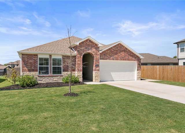 Property at 615 W Dusty Ln, Siloam Springs, AR 72761, 4 beds, 2 baths