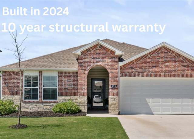 Property at 615 W Dusty Ln, Siloam Springs, AR 72761, 4 beds, 2 baths