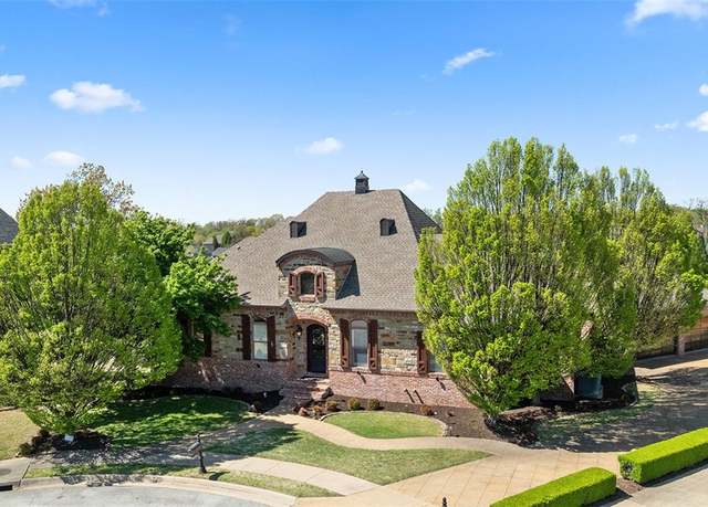 Property at 5309 S Promontory Ct, Rogers, AR 72758, 5 beds, 4 baths
