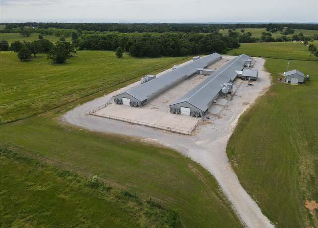 Property at 19241 Floyd Moore Rd, Gentry, AR 72734, 3 beds, 2 baths