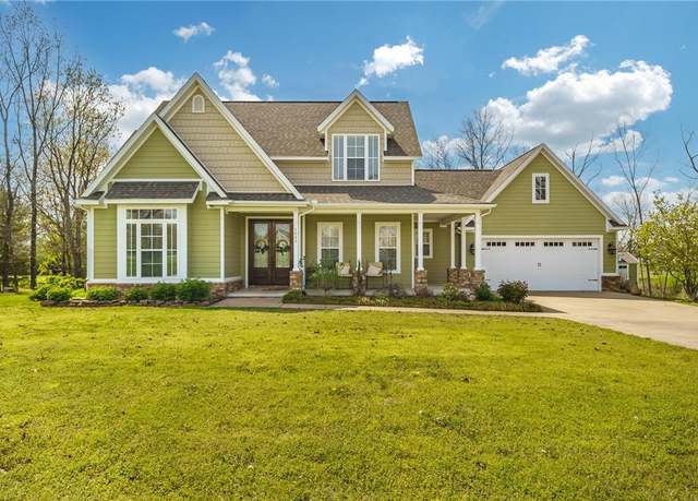 Property at 1642 Oak Tree Ln, Little Flock, AR 72756, 4 beds, 3 baths