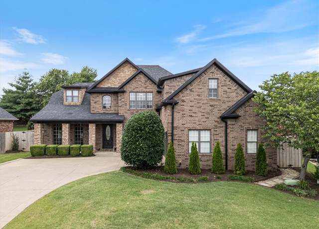 Property at 5208 43rd St, Rogers, AR 72758, 4 beds, 3 baths