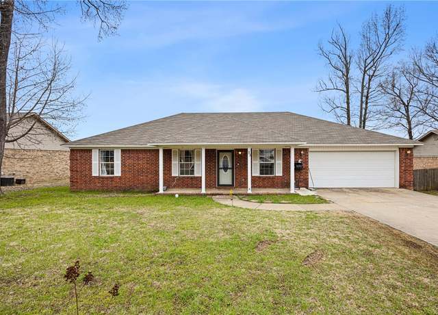 Property at 33 Poppy Dr, Pottsville, AR 72858, 3 beds, 2 baths