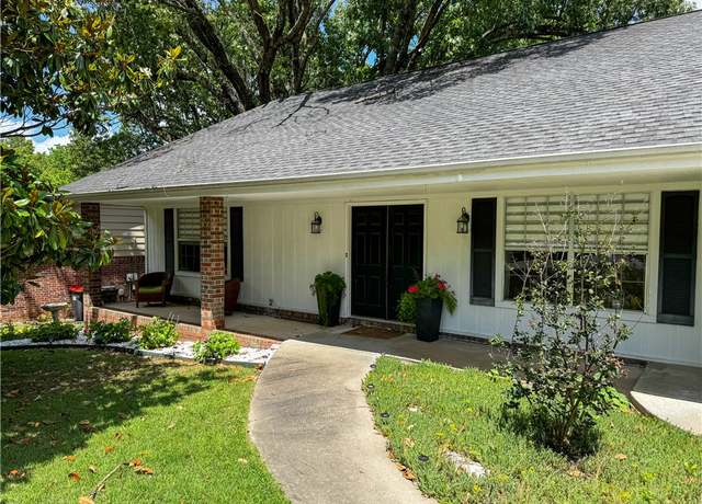 Property at 1323 San Miguel Dr, Springdale, AR 72762, 4 beds, 3 baths