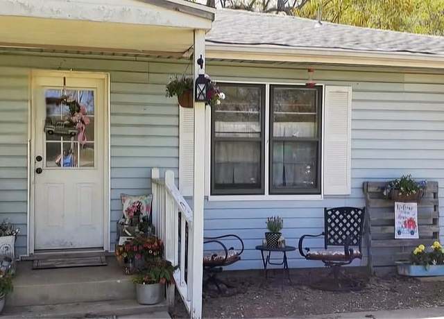 Property at 3408 S Lincoln St, Siloam Springs, AR 72761, 4 beds, 2 baths