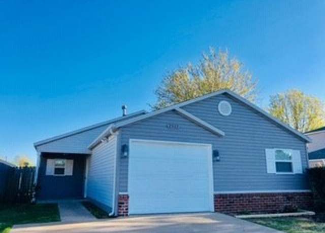 Property at 2512 SE 3rd St, Bentonville, AR 72712, 3 beds, 2 baths