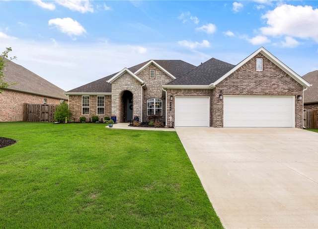 Property at 746 Soldera Rd, Tontitown, AR 72762, 4 beds, 3 baths