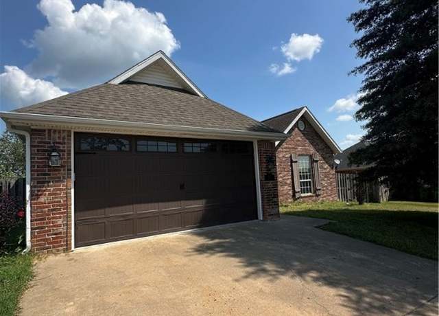 Property at 451 Coopers Farm Rd, Centerton, AR 72719, 3 beds, 2 baths