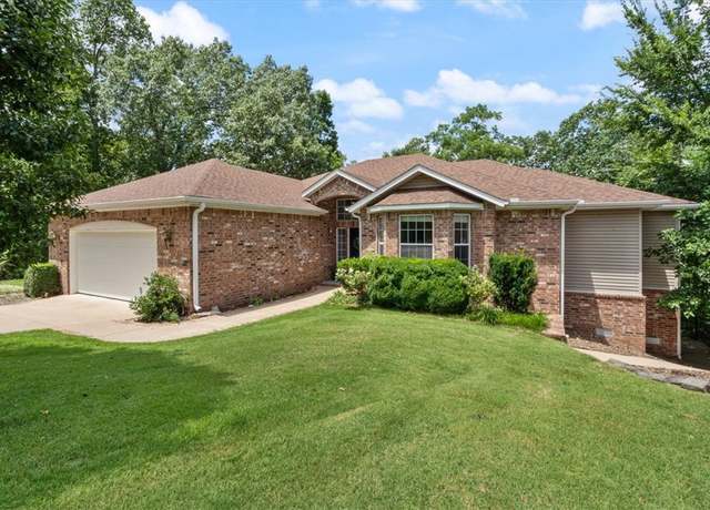 Property at 12 Martham Ln, Bella Vista, AR 72715, 3 beds, 2 baths