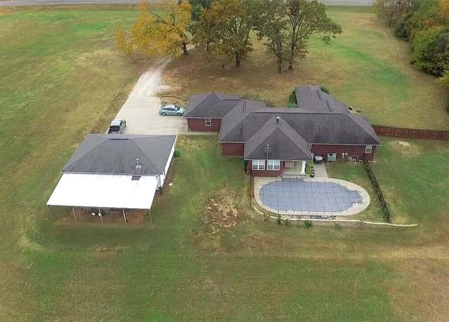 Property at 5121 E State Hwy 22, Paris, AR 72855, 3 beds, 2.5 baths