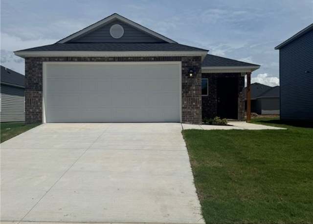 Property at 2573 E War Eagle St, Fayetteville, AR 72701, 3 beds, 2 baths