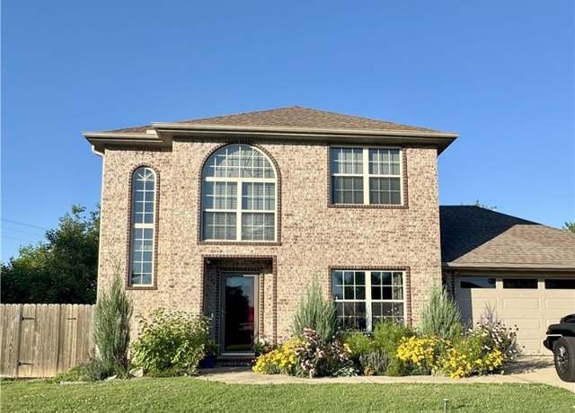 Property at 1905 W Countryside Ln, Rogers, AR 72758, 3 beds, 2.5 baths