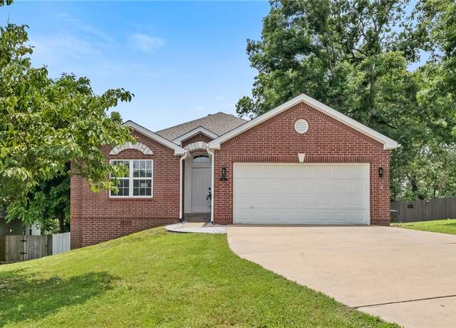 Property at 8 Hillcrest Ln, Bentonville, AR 72712, 4 beds, 3 baths
