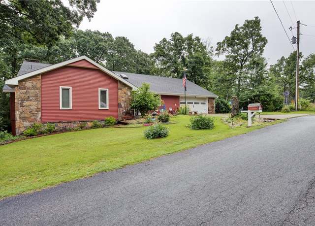 Property at 4 Branchwood Ln, Bella Vista, AR 72715, 3 beds, 2.5 baths