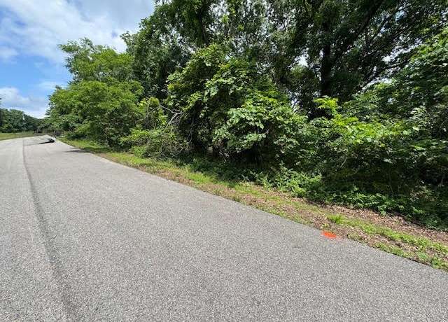 Property at 14 Cypress Point Ln, Holiday Island, AR 72631