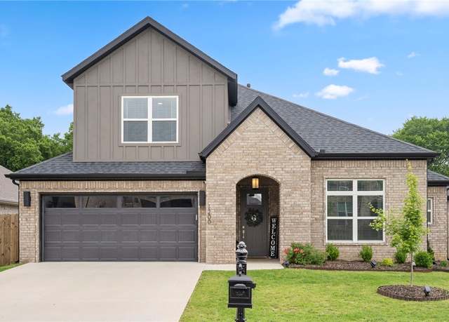Property at 1200 Whistler St, Bentonville, AR 72713, 4 beds, 3 baths