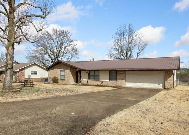 Property at 109 Cardinal, Harrison, AR 72601, 3 beds, 2 baths