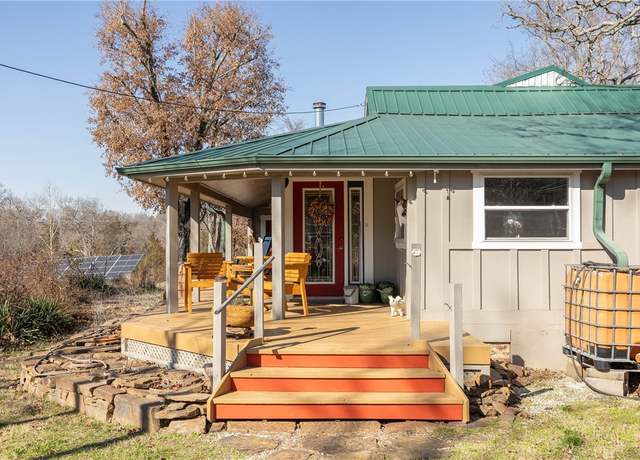 Property at 12016 Snake Branch Rd, Fayetteville, AR 72701, 3 beds, 2.5 baths
