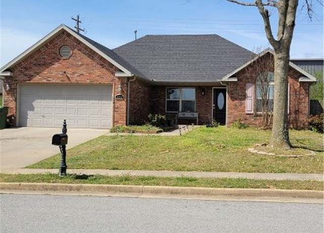 Property at 3210 3rd St, Rogers, AR 72758, 3 beds, 2 baths