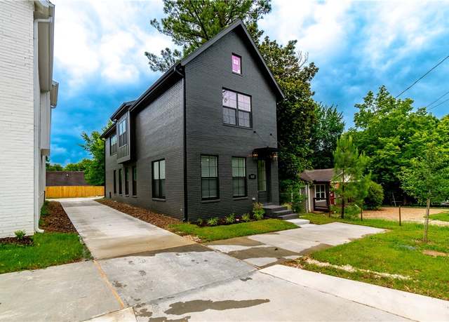 Property at 427 E Martin Luther King Jr Blvd, Fayetteville, AR 72701, 3 beds, 3.5 baths