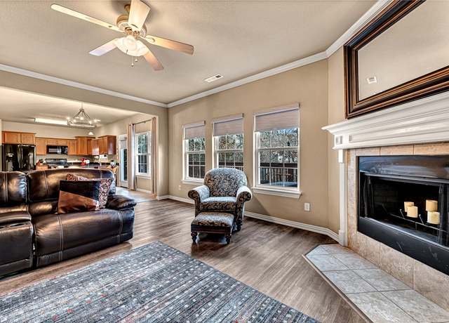 Property at 164 S Pinyon Pt, Fayetteville, AR 72701, 3 beds, 2.5 baths