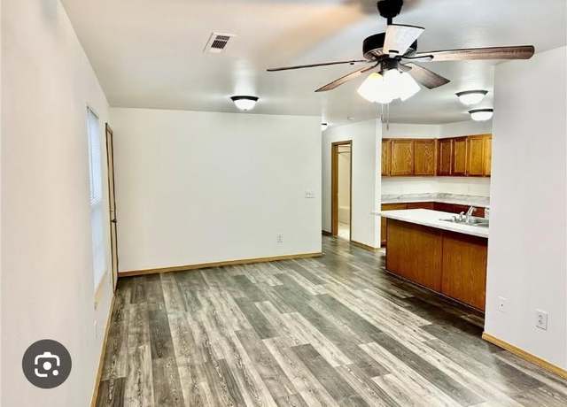 Property at 730-732 S Erika Ave, Fayetteville, AR 72701, 6 beds, 4 baths