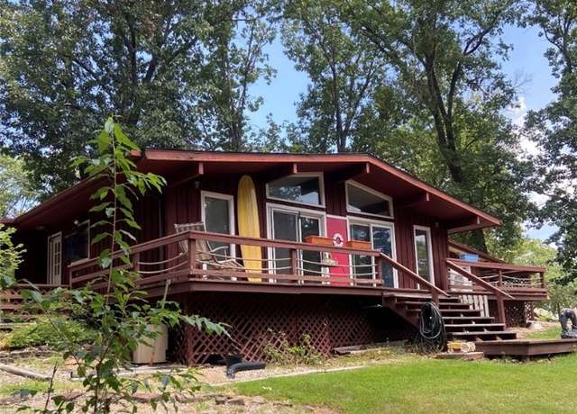 Property at 8 Pratt Ln, Bella Vista, AR 72715, 2 beds, 1.5 baths
