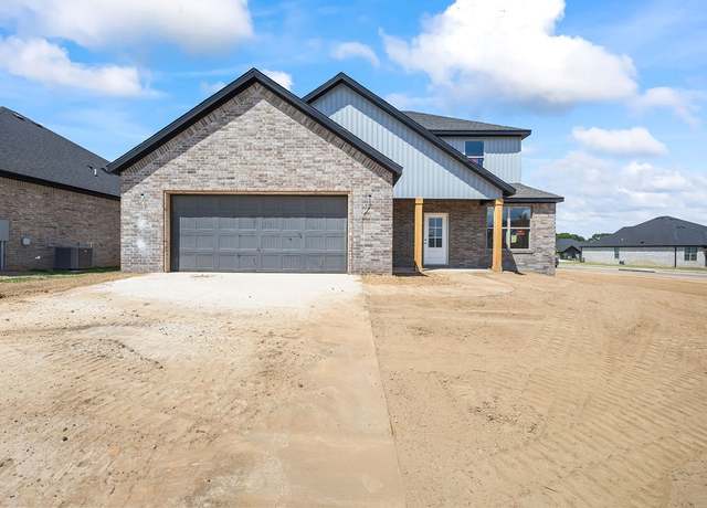 Property at 4832 Hawk St, Springdale, AR 72762, 5 beds, 2.5 baths
