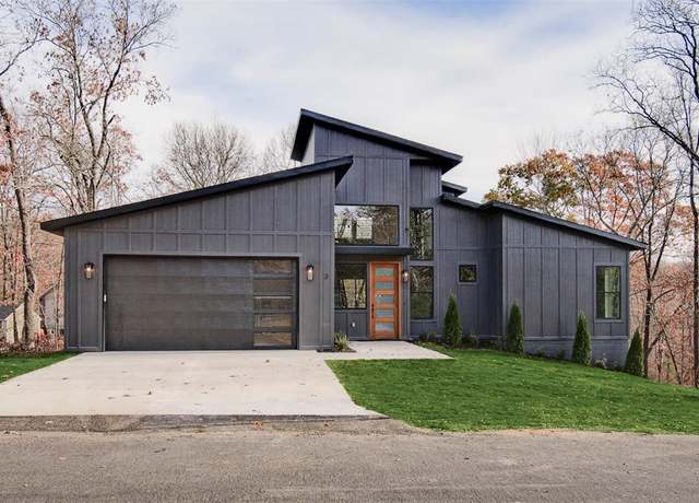Property at 1 Breeghle Ln, Bella Vista, AR 72714, 3 beds, 3 baths
