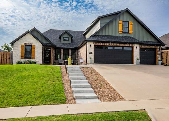 Property at 1810 NE Chaucer St, Bentonville, AR 72712, 4 beds, 3 baths