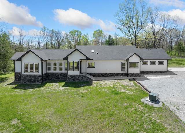Property at 5751 Rock Springs Rd, Harrison, AR 72601, 3 beds, 3 baths