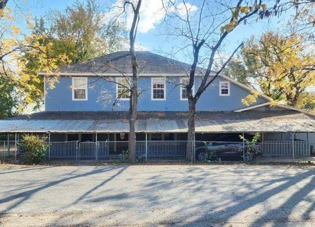 Property at 392 N Main St, Centerton, AR 72719, 5 beds, 4 baths