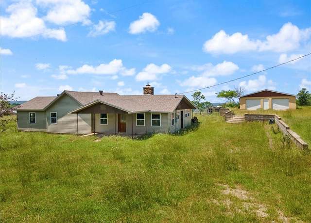Property at 2128 Madison 3120, Huntsville, AR 72740, 3 beds, 2 baths