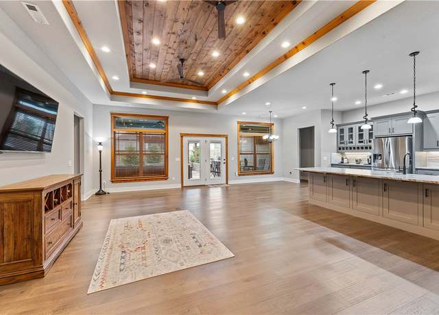 Property at 3720 Bear Tooth St, Bentonville, AR 72712, 4 beds, 3 baths