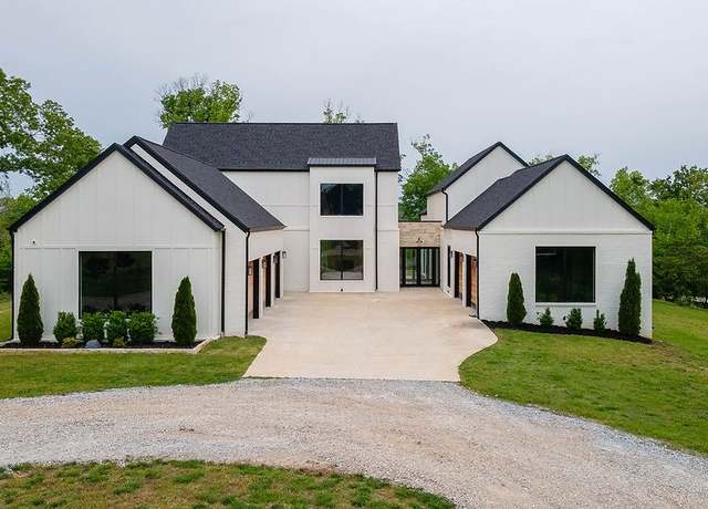 Property at 11600 Mill Dam Ct, Bentonville, AR 72713, 4 beds, 3.5 baths
