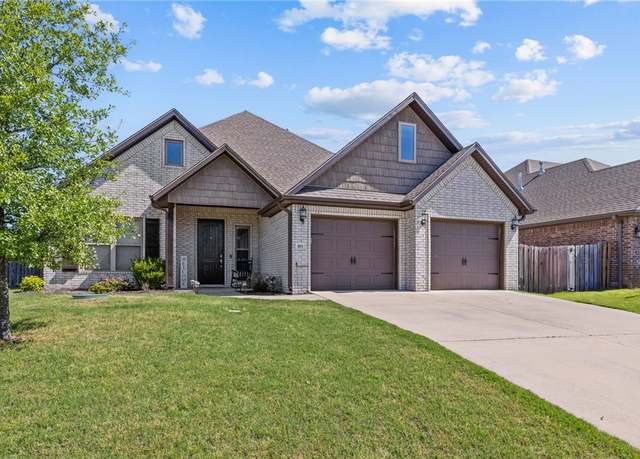 Property at 801 Bellmara Cir, Cave Springs, AR 72718, 4 beds, 3 baths