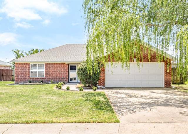 Property at 1020 Applewood Cir, Centerton, AR 72719, 3 beds, 2 baths