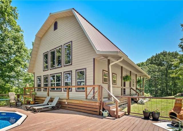 Property at 482 County Road 332, Eureka Springs, AR 72632, 2 beds, 2 baths