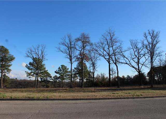Property at 26 Park Dr, Holiday Island, AR 72631