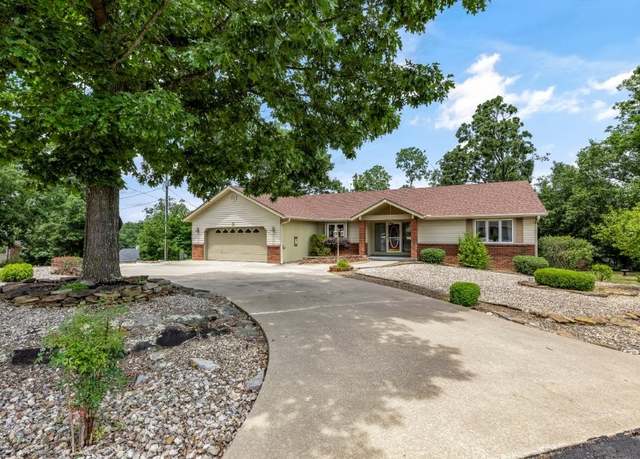 Property at 9 Mckenzie Dr, Bella Vista, AR 72715, 3 beds, 2 baths