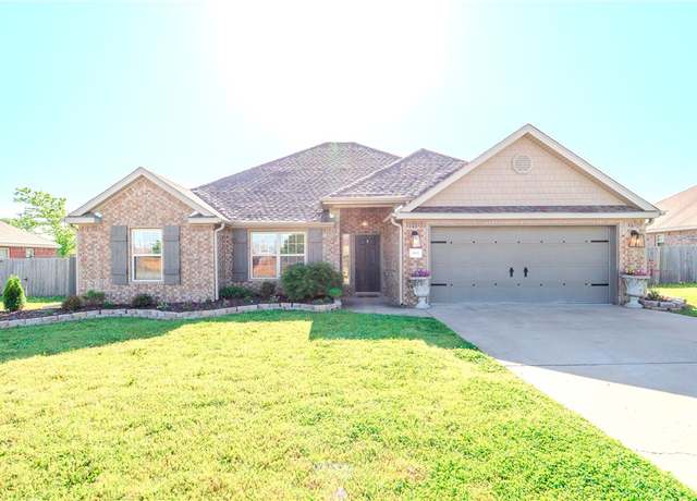 Property at 1803 SW Candlewood St, Bentonville, AR 72713, 4 beds, 2 baths