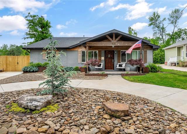 Property at 637 SW 2nd St, Bentonville, AR 72712, 3 beds, 2 baths